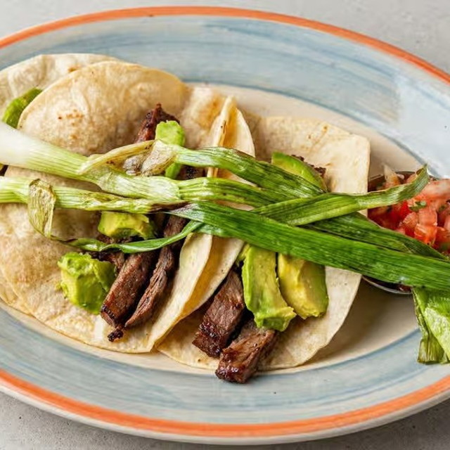 Tacos Arrachera/Queso.
